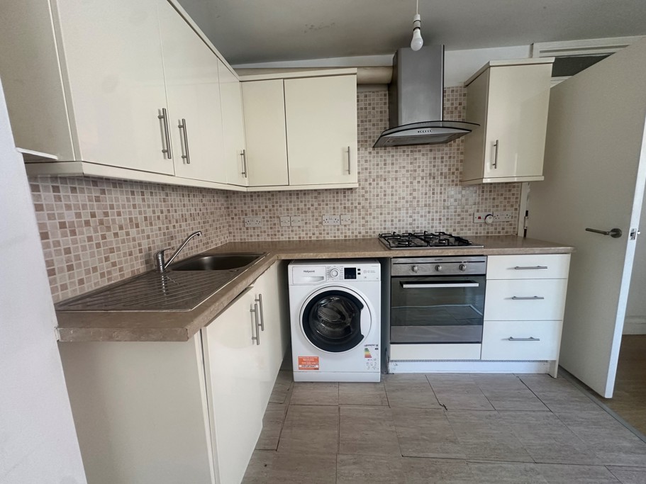 La Rose Lane, N15  3AR