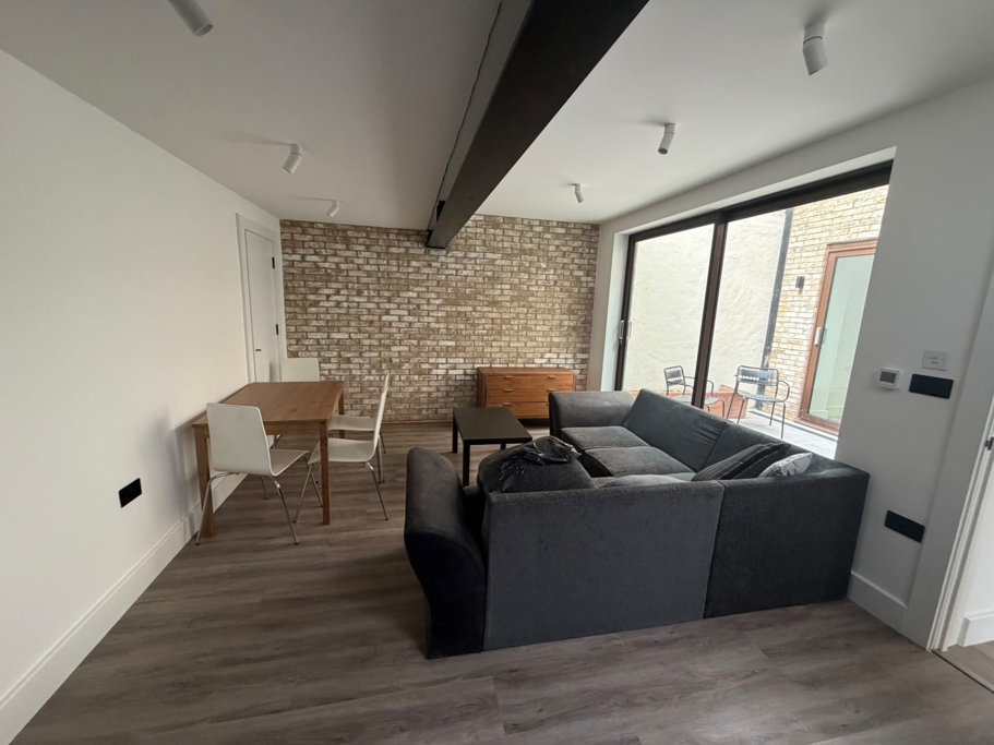 Gingerbread Court 2A, Michigan Avenue, London, E12 5JD